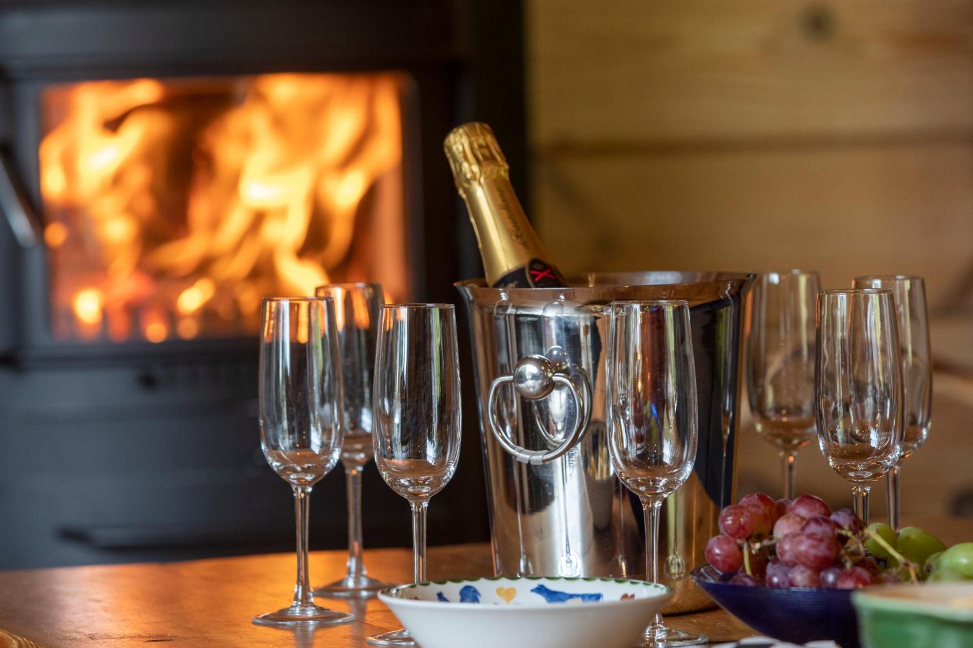 Les Avernas En Bas Romantic Getaway Lierneux 외부 사진
